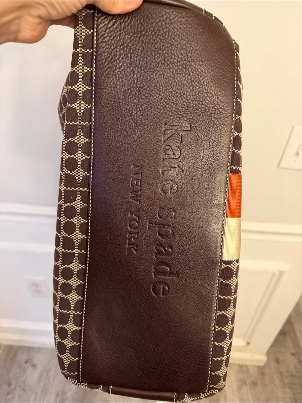 NWOT Kate Spade Noel Stevie Brown Tote with Orange & Cream Center Stripe